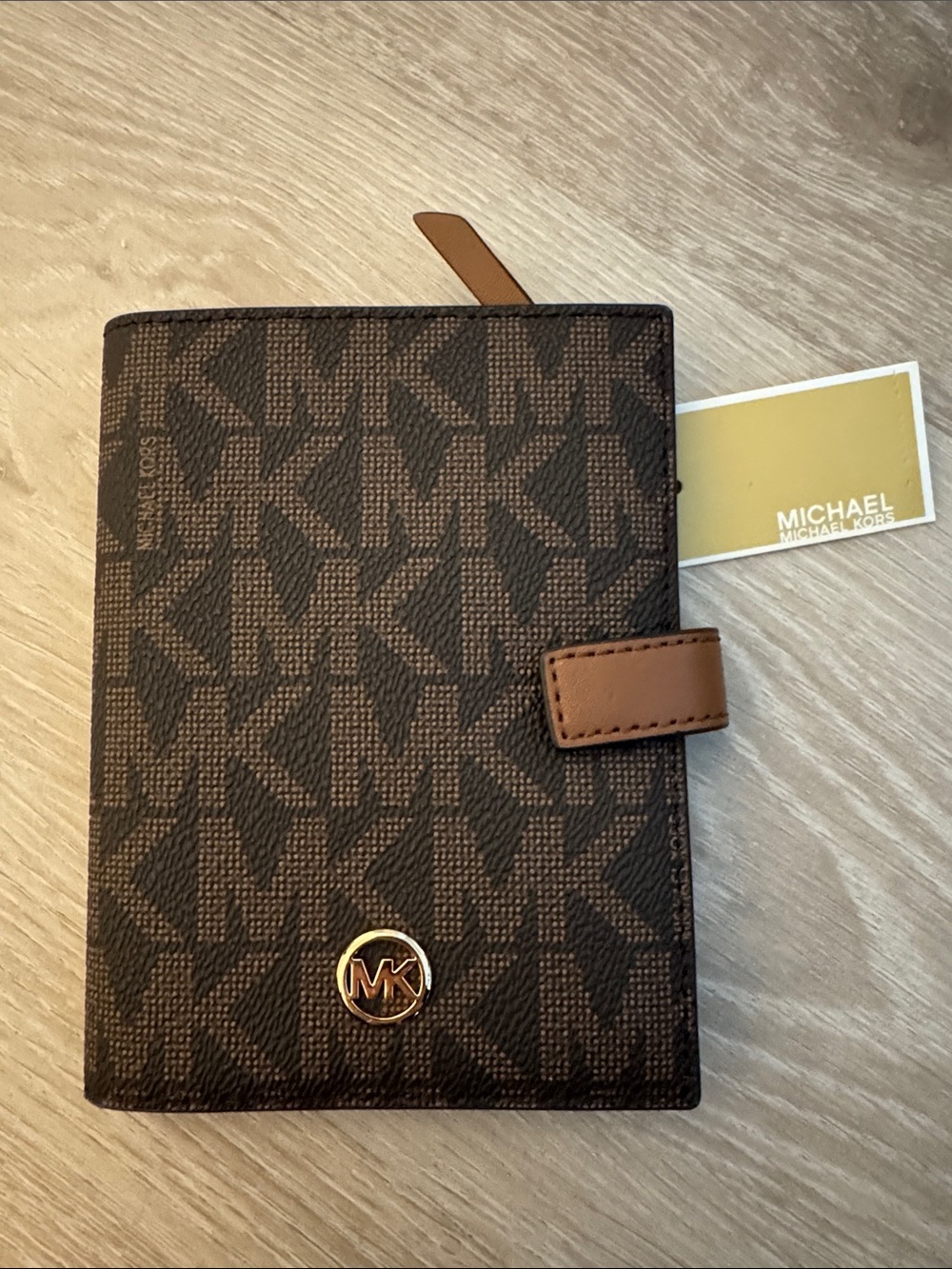 Michael Kors Brown Jet Set MK Monogram Passport Wallet NEW 🏷️